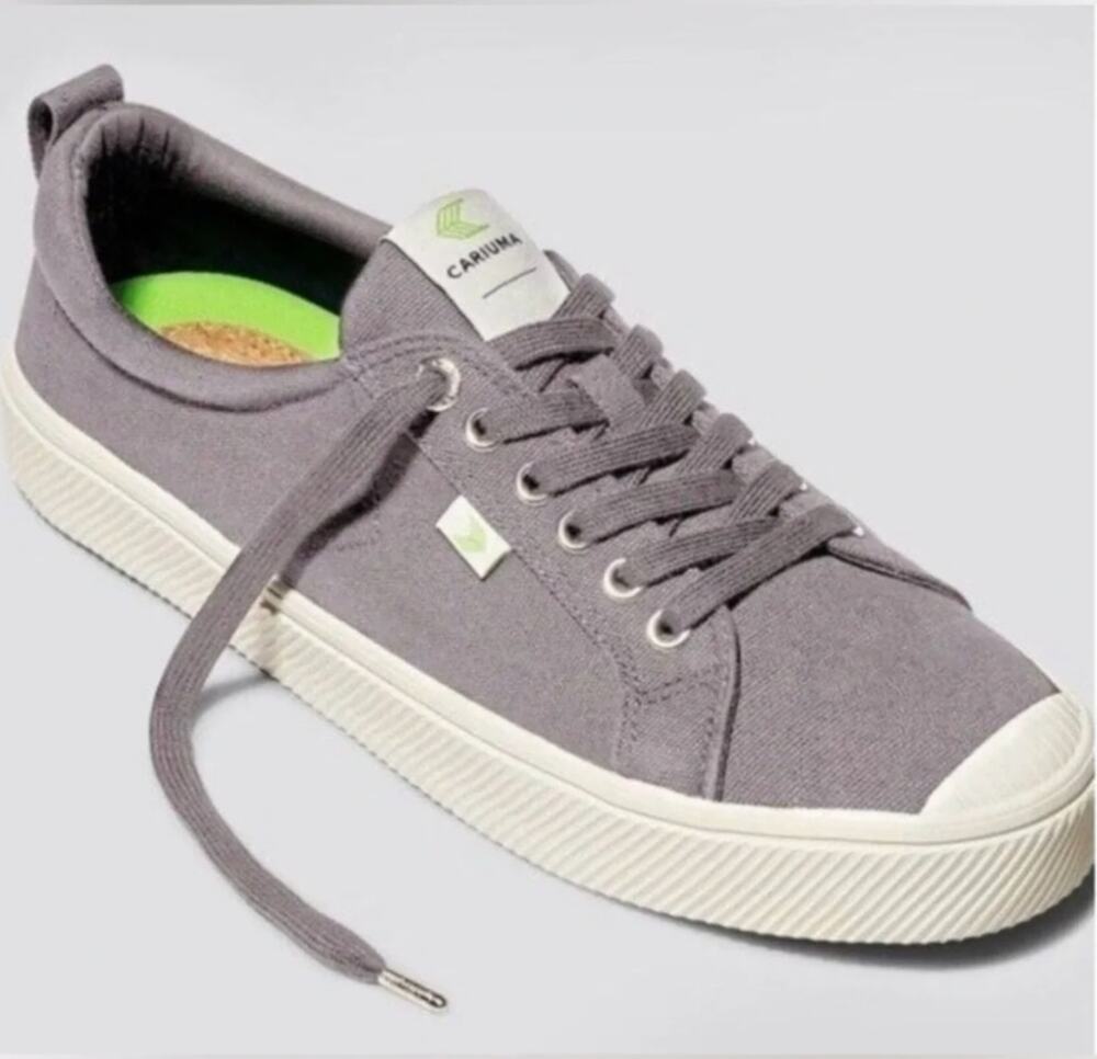 Cariuma Low Top Gray Canvas Sneakers 11.5/10 Casual Sustainable Minimal Beachy